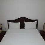 Nice Apart In Center With Pool